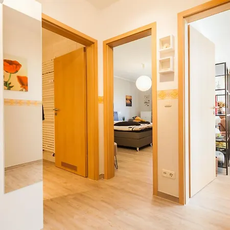 Lindenstrasse 43 2 דירה *